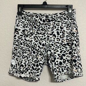 Salty Honey skater short with side pockets